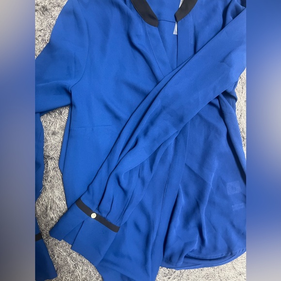 NWT Royal Blue & Black Long Sleeve Blouse! - Picture 8 of 16